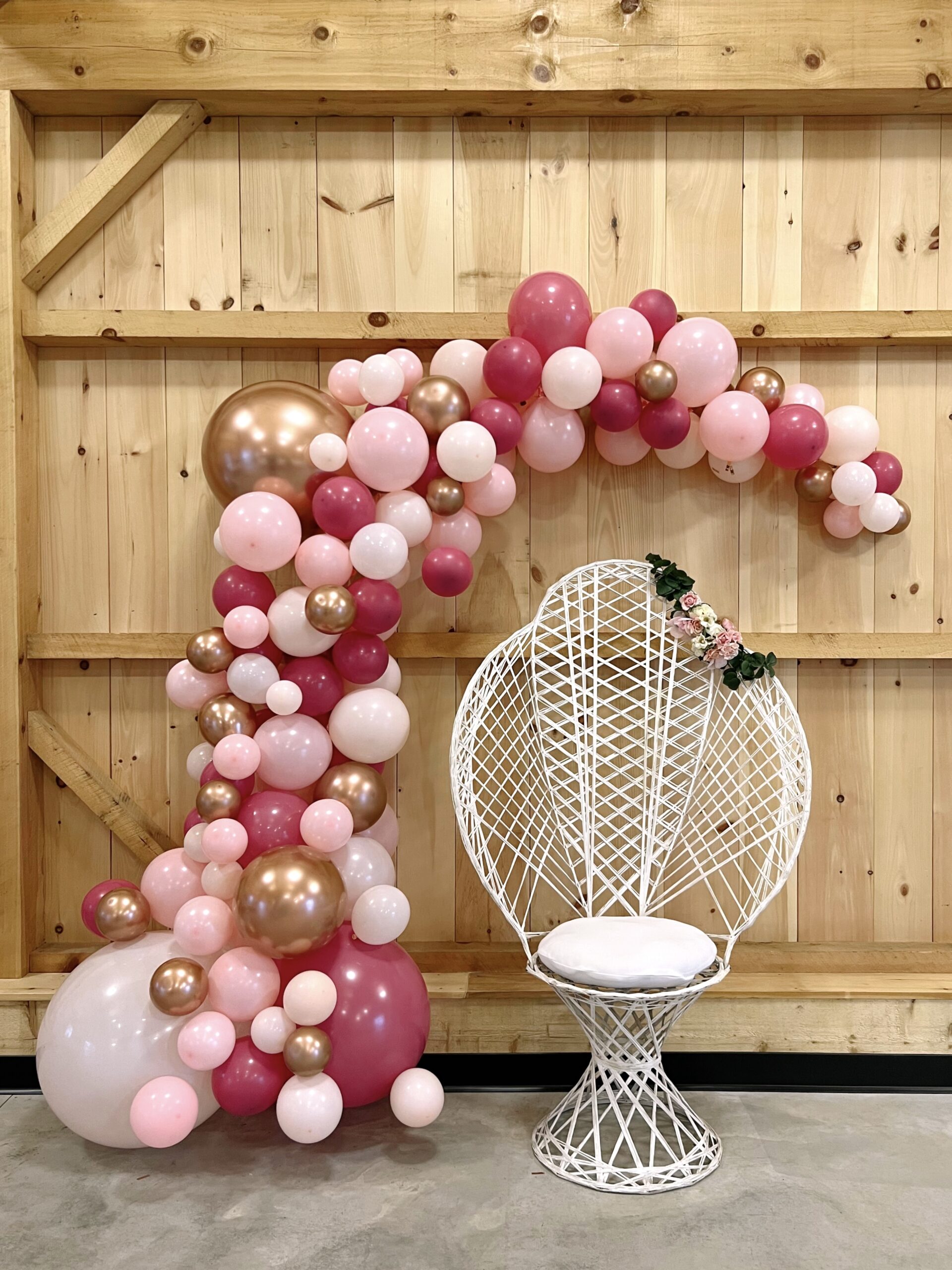 baby shower DIY balloon garland